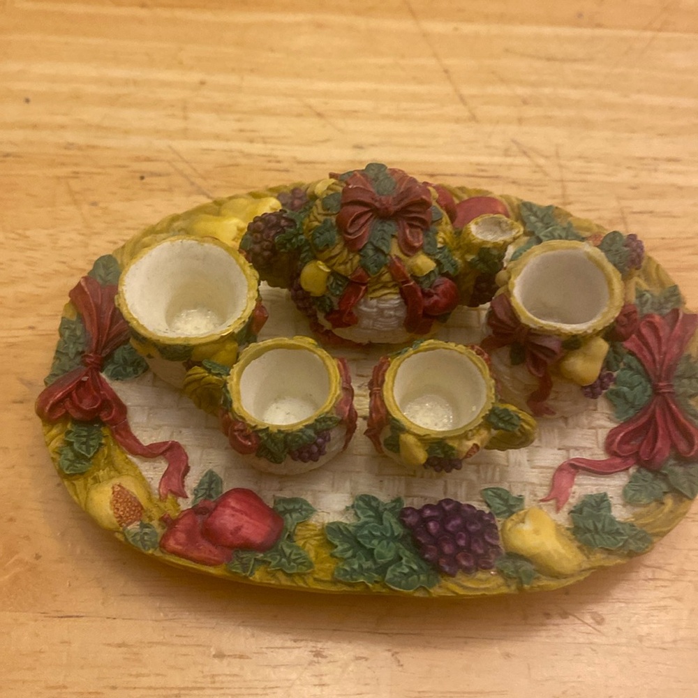 Miniature fruit tea set with small tray. Vintage.